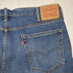 Levi's 514 Classic Straight Leg Medium Blue Wash Mens Jeans‎ Size 38